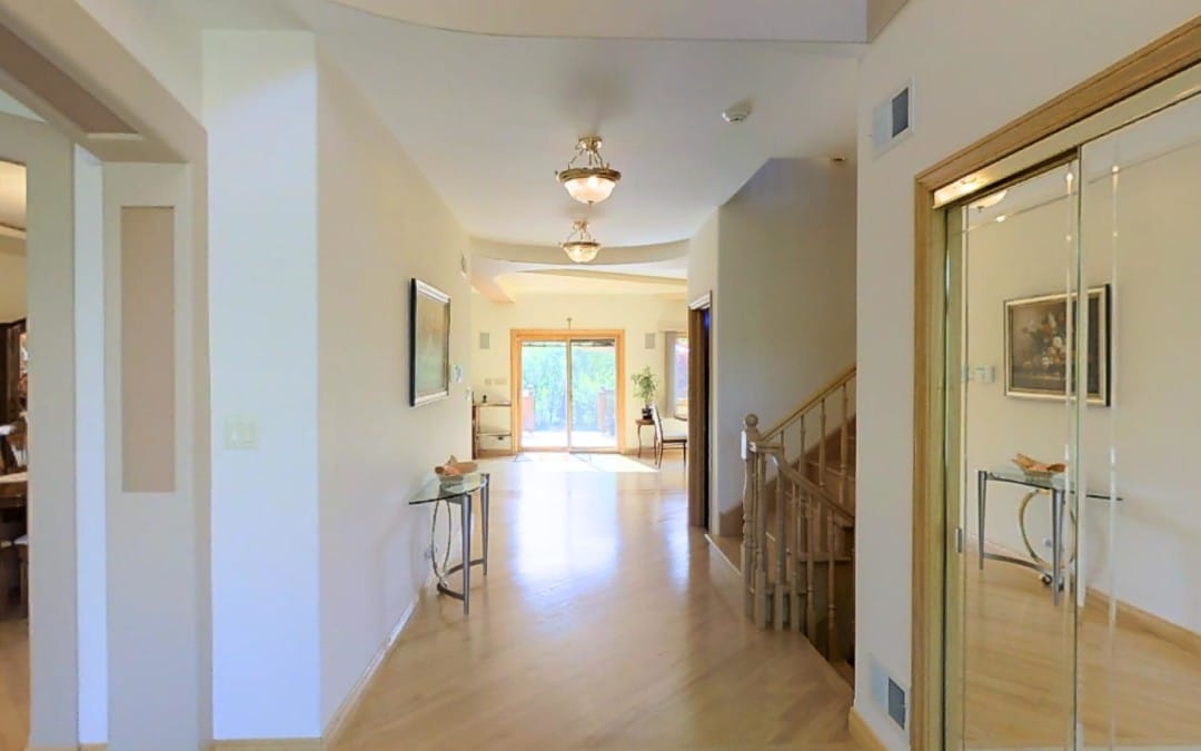 516 Huber Ln, Glenview