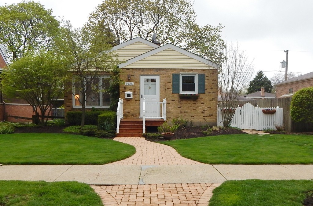 9028 McVicker, Morton Grove