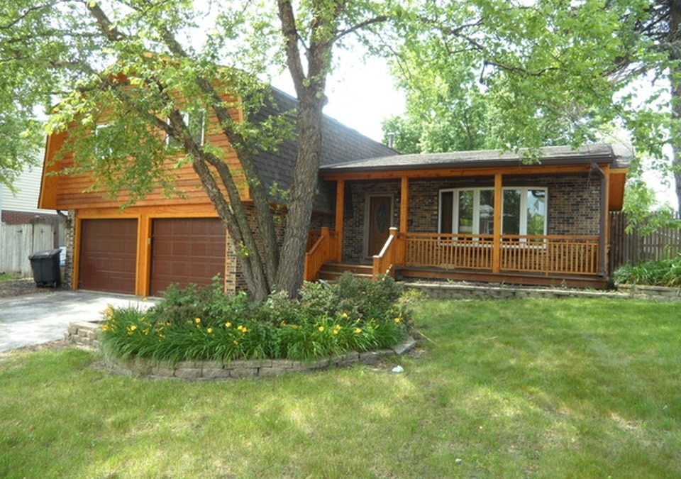 16742 Gaynelle Rd, Tinley Park