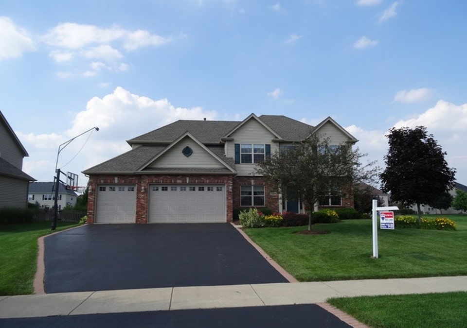 2479 Bauer, North Aurora
