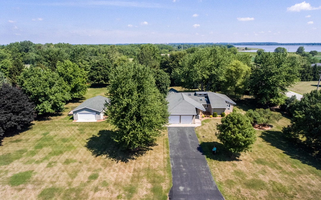 7960 Foxboro Dr, Coal City