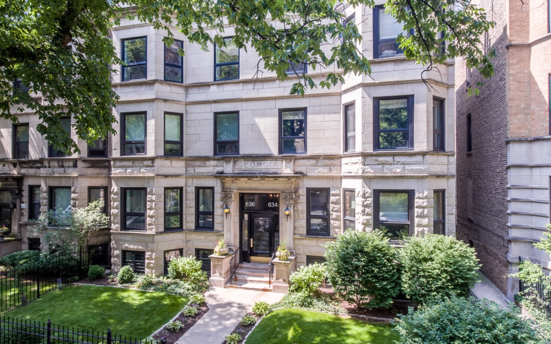 636 W Grace St, Chicago