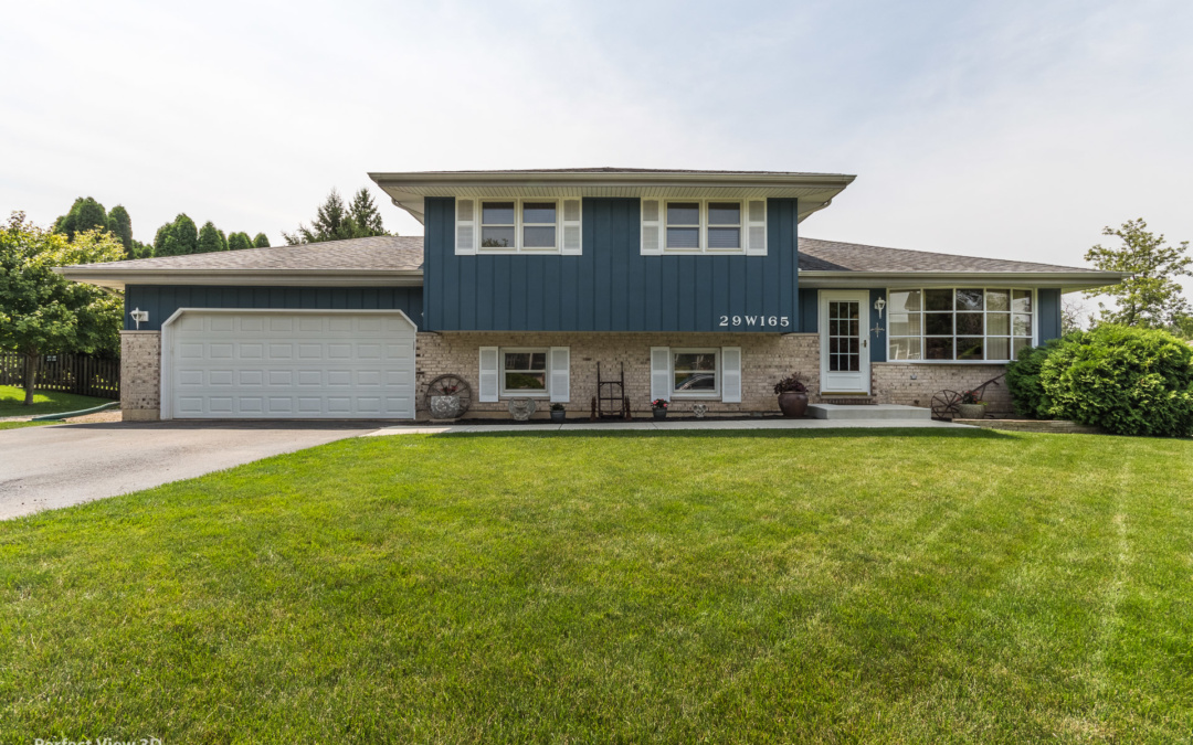 29W165 Barnes Ave, West Chicago