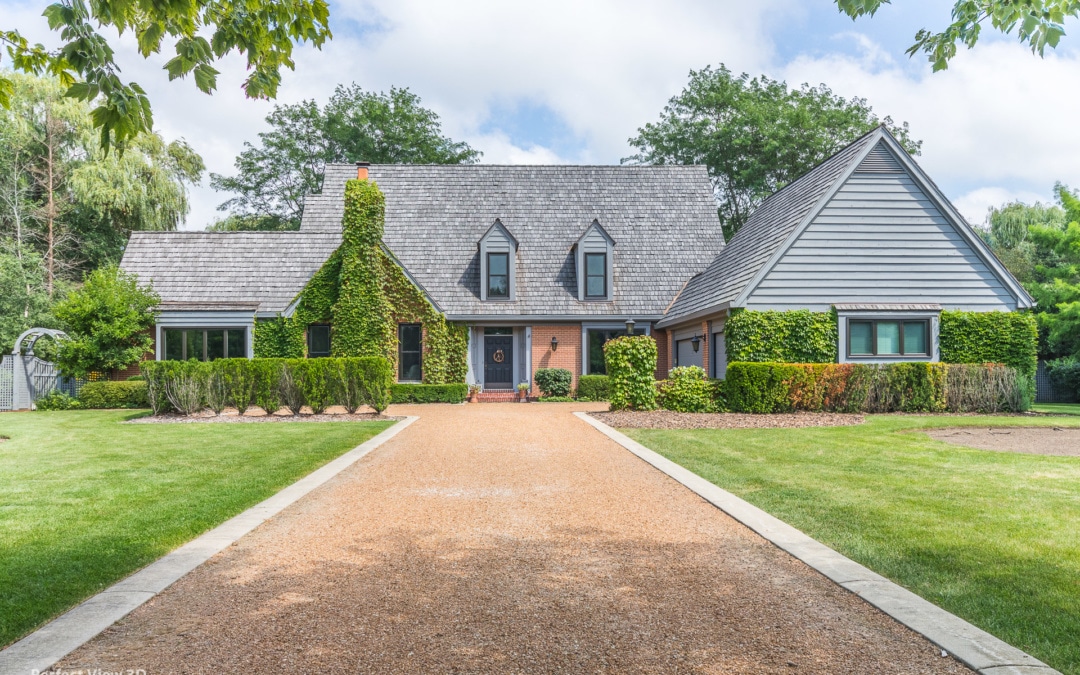 1671 Lowell Ln, Lake Forest