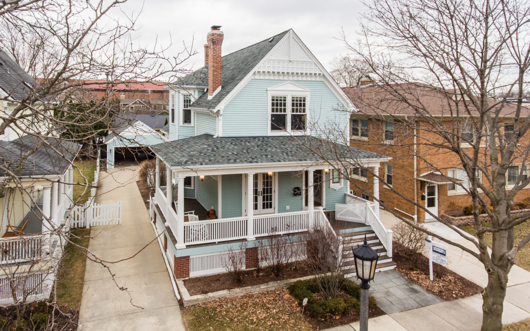 30 S. Stone Avenue, La Grange