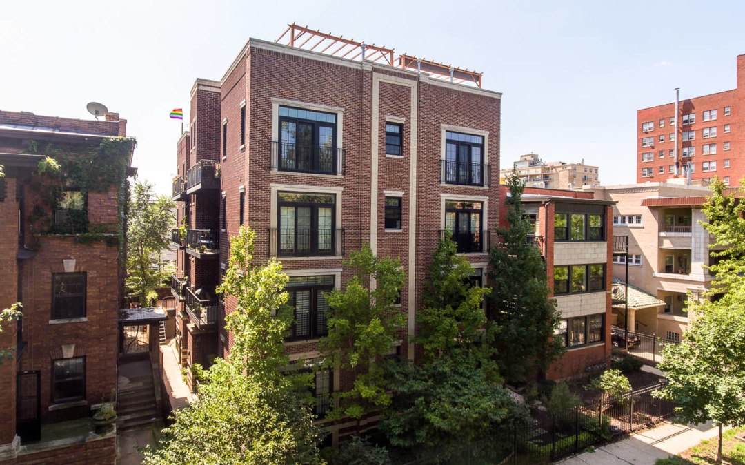 927 W Agatite Ave, Chicago