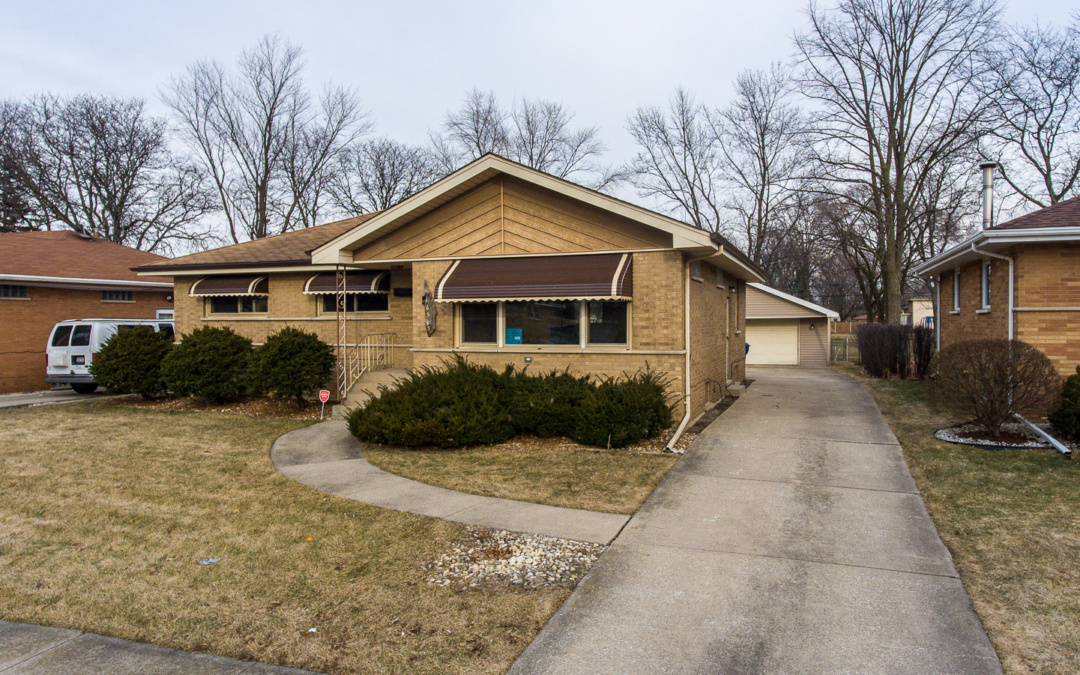 16549 S Drexel Ave, Chicago