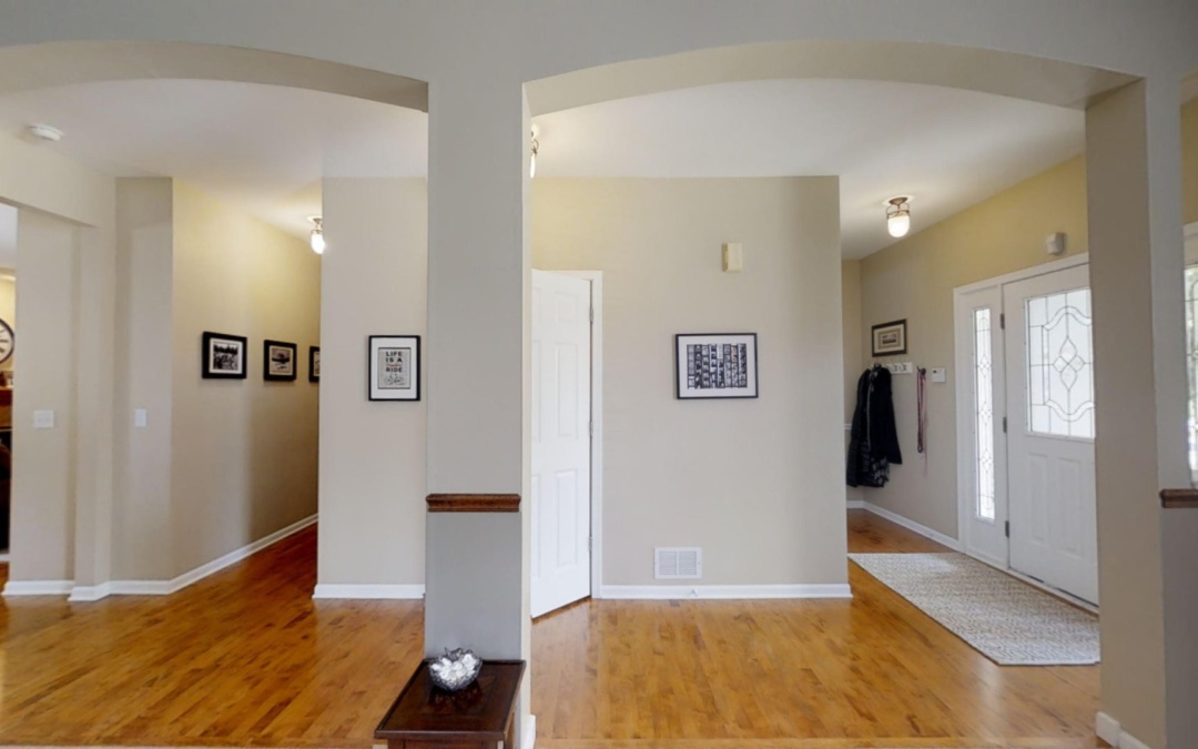 2191 Litchfield Lane, Lake in the Hills
