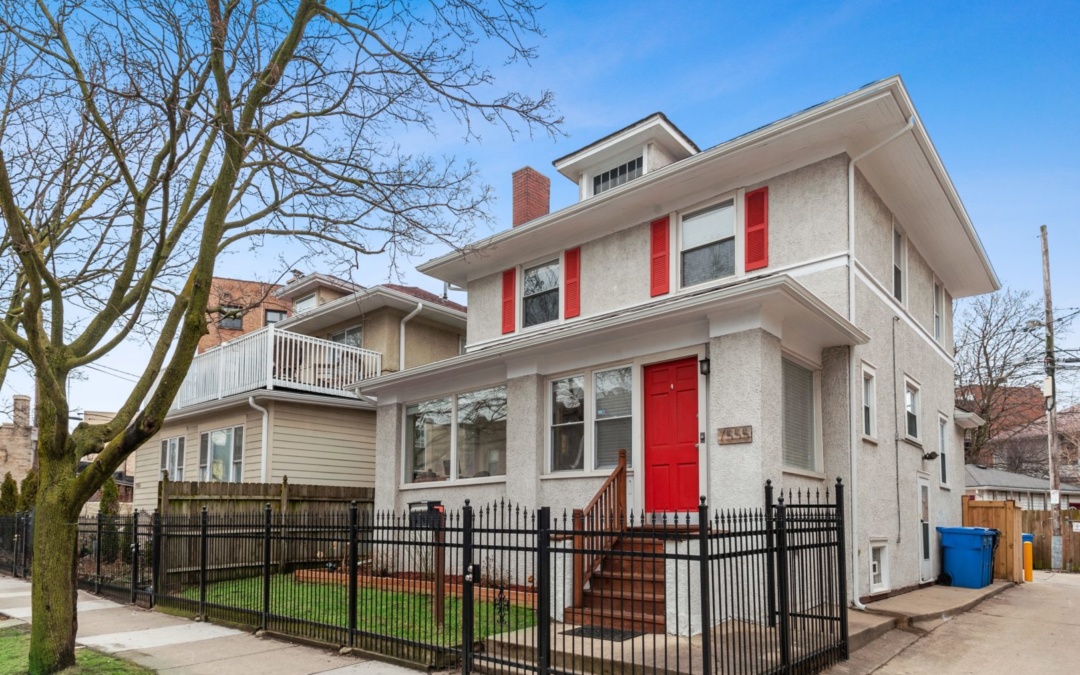 7555 N Rogers Ave, Chicago