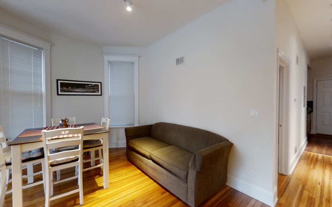 1322 W Addison St, Chicago