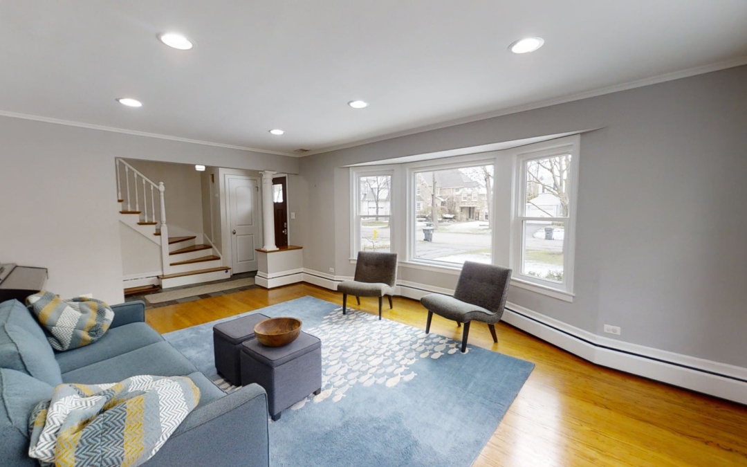 700 Juniper Rd, Glenview