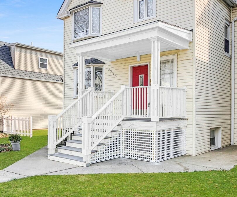 5325 West Winnemac Avenue (Unit 1R), Chicago