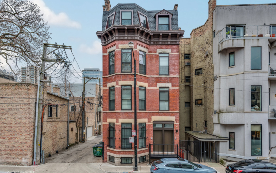 161 W Schiller St, Unit 2, Chicago