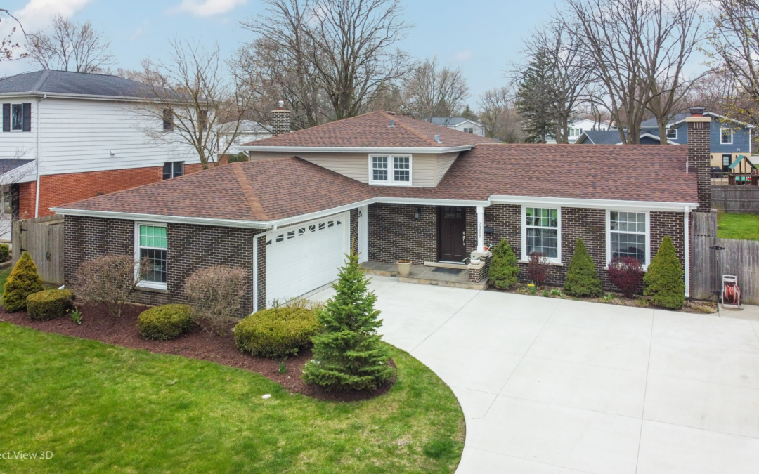 2318 Greenwood Rd, Glenview