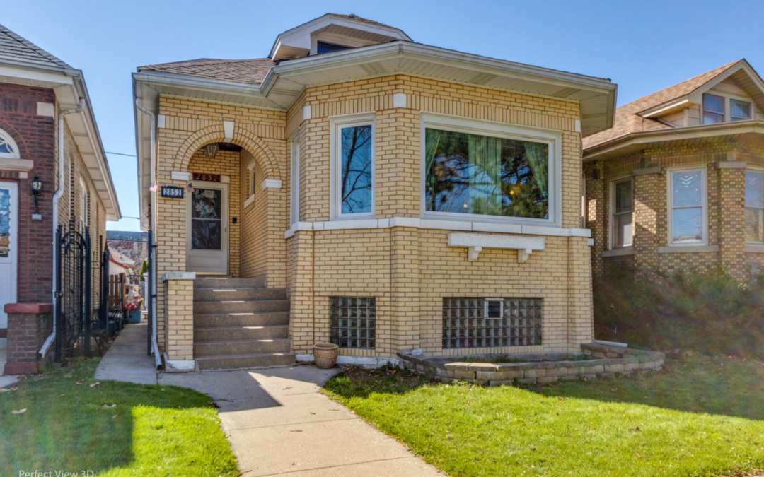 2852 N Kenneth Ave, Chicago