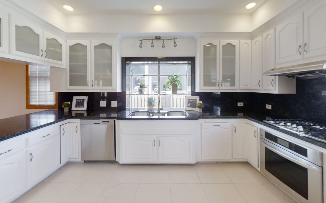 212 Rosewood Ct, Westmont