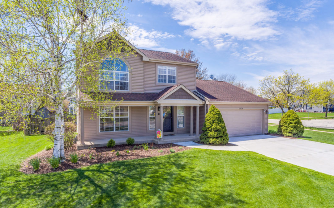 1378 Lilac Ln, Carol Stream