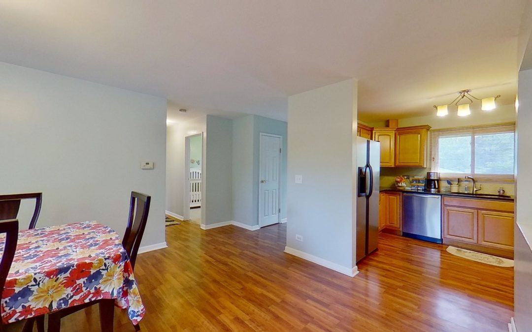 6403 Halsey Dr, Woodridge