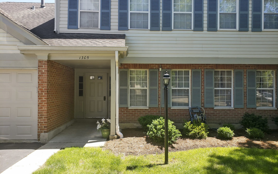 1305 Pennwood Ct (Unit A1), Schaumburg