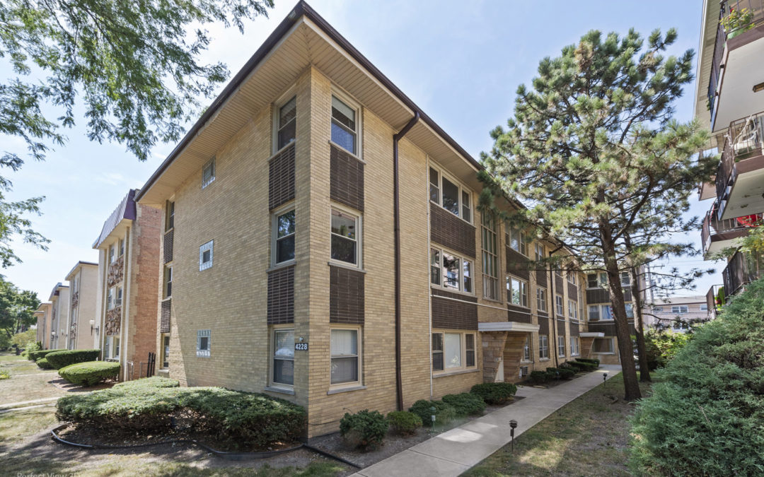 4228 N Keystone Ave (Unit 2C), Chicago