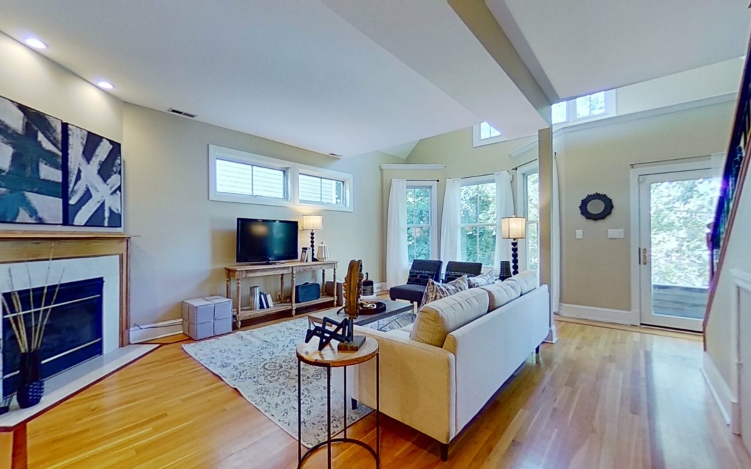 3237 N Hoyne Ave (Unit 2), Chicago