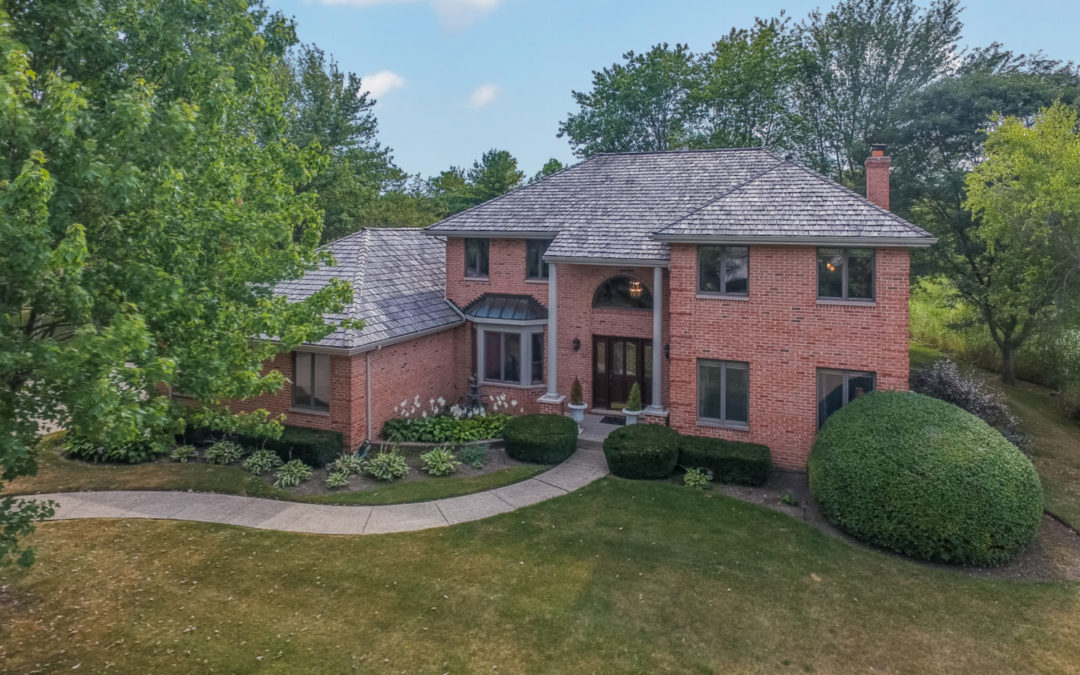 6616 Carriage Way, Long Grove