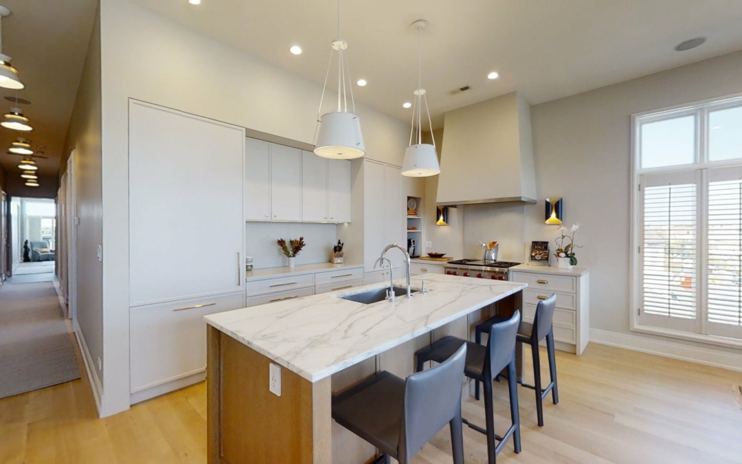5434 N Clark St, (Penthouse North), Chicago