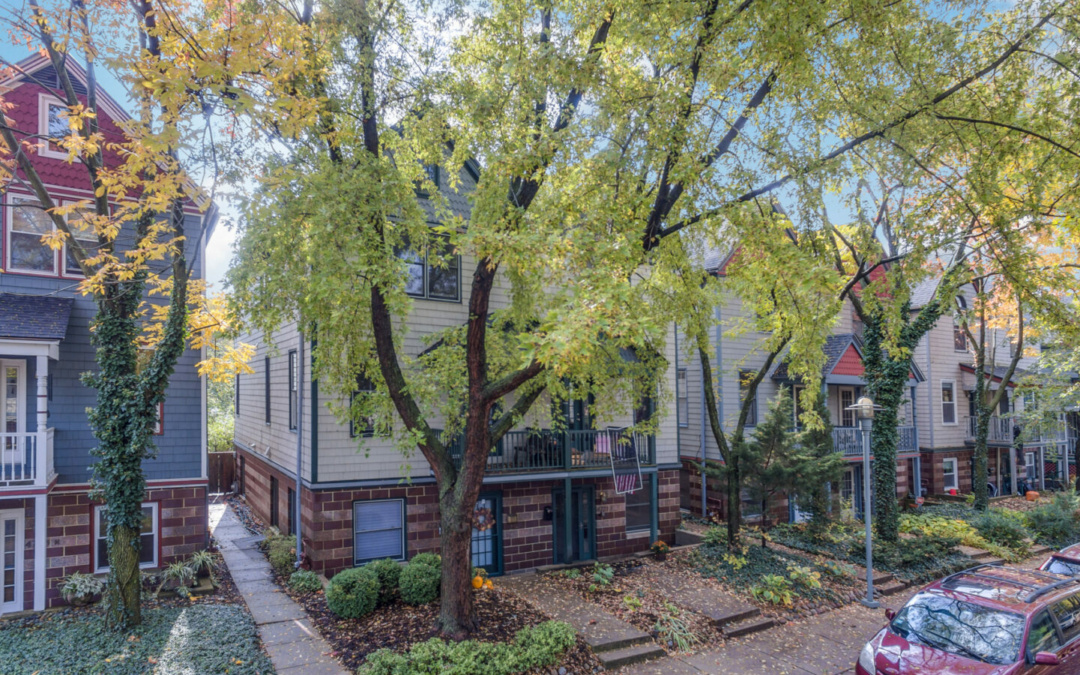 4721 E Woodlawn (Unit G),  Chicago