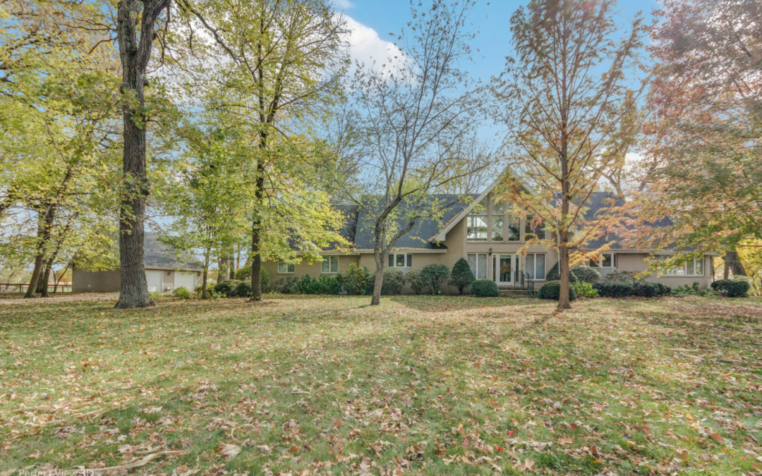 9674 E River South Rd, Momence