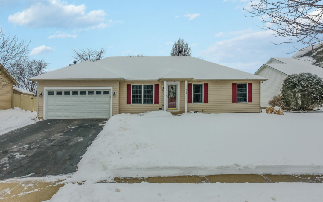 309 Savoy Dr, Shorewood