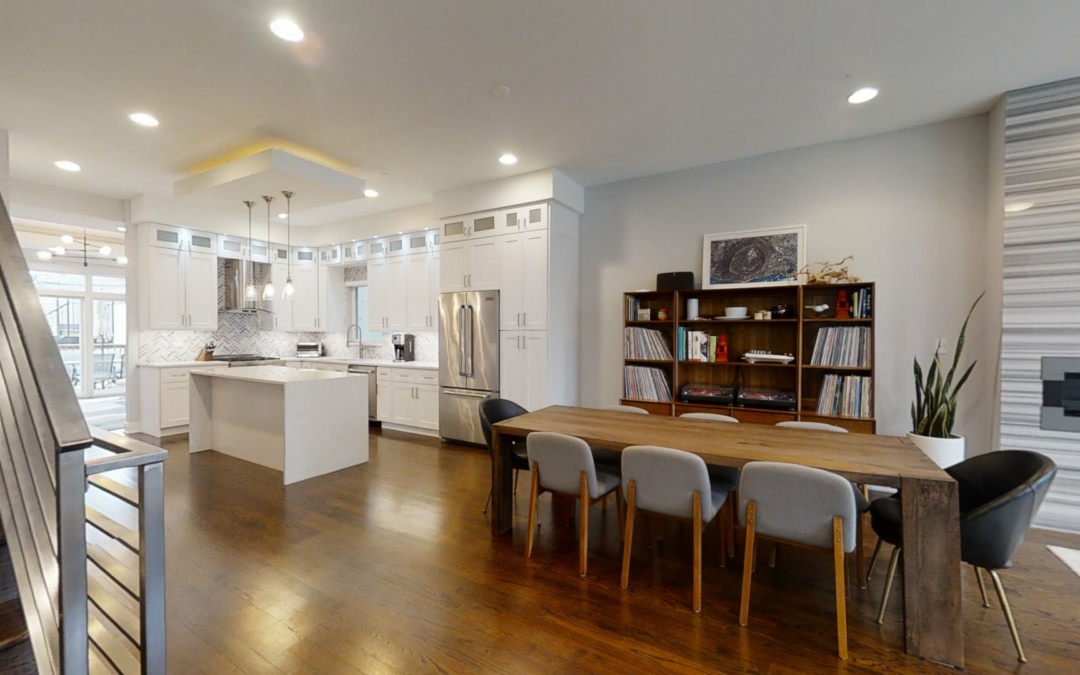2121 North Point St, Chicago