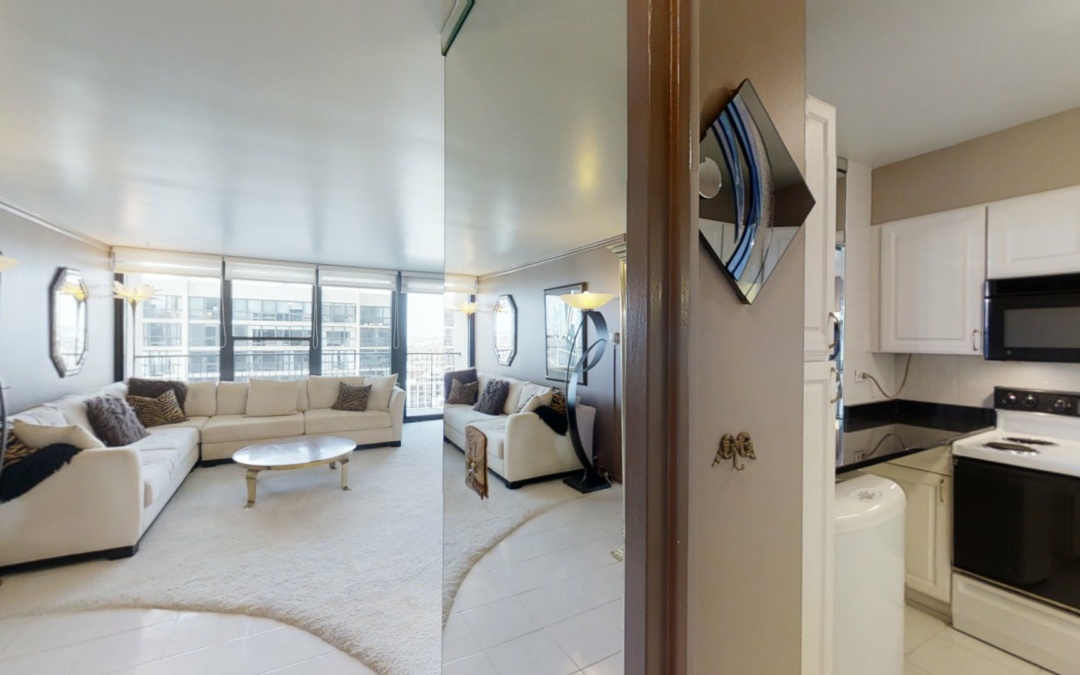 1560 N Sandburg Terrace (Unit 2008), Chicago