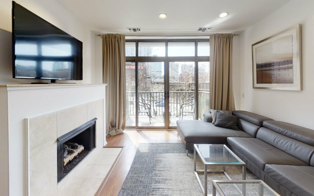 400 N. Clinton (Unit 305), Chicago