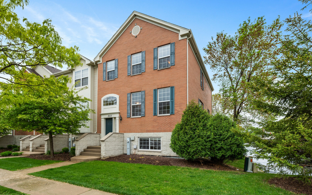 842 Lewisburg Ln, Aurora