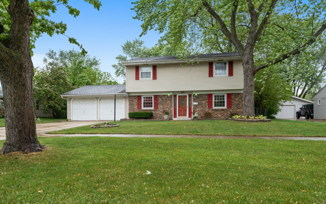104 Springinsguth Rd, Schaumburg