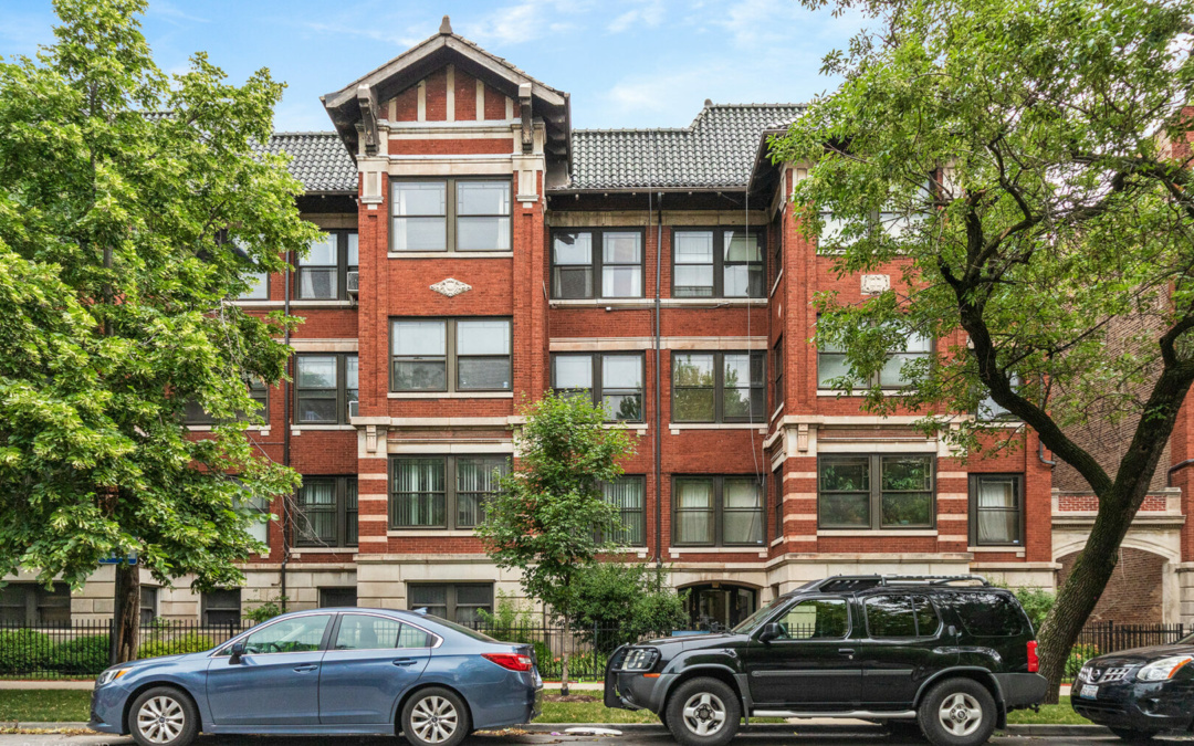 1136 E Hyde Park Blvd (Unit 3B), Chicago