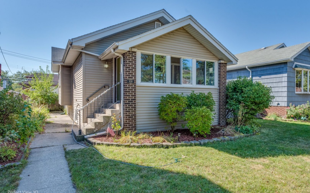 920 119th St, Whiting