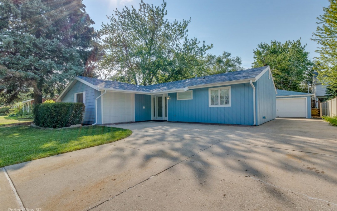 161 Fairwood Dr, Bolingbrook