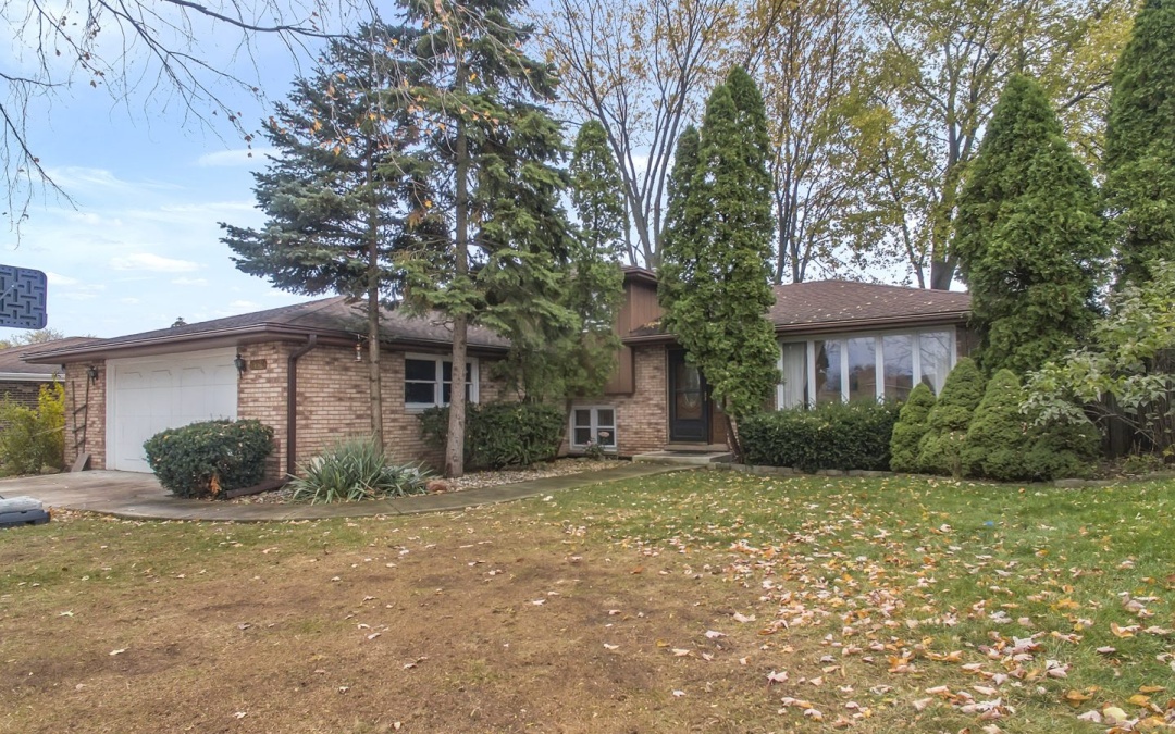 17324 Avon Ln, Tinley Park