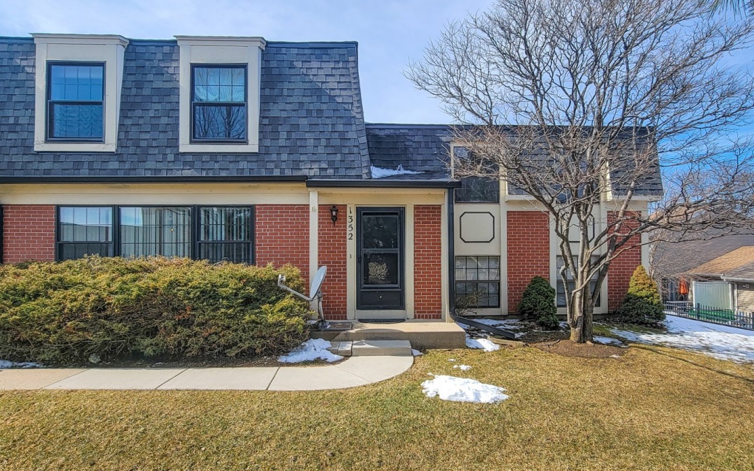 1352 Inverrary Ln, Palatine