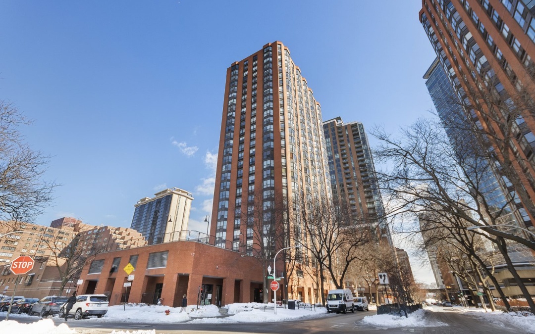 899 S Plymouth Ct (Unit 310), Chicago