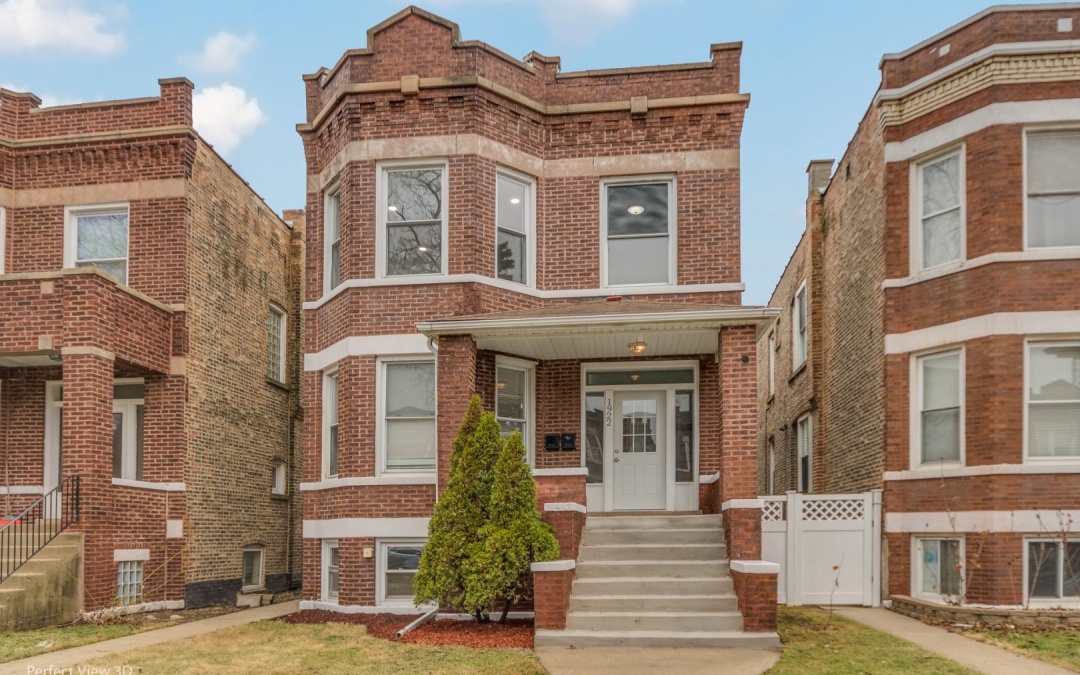 1922 S Harvey Ave, Berwyn