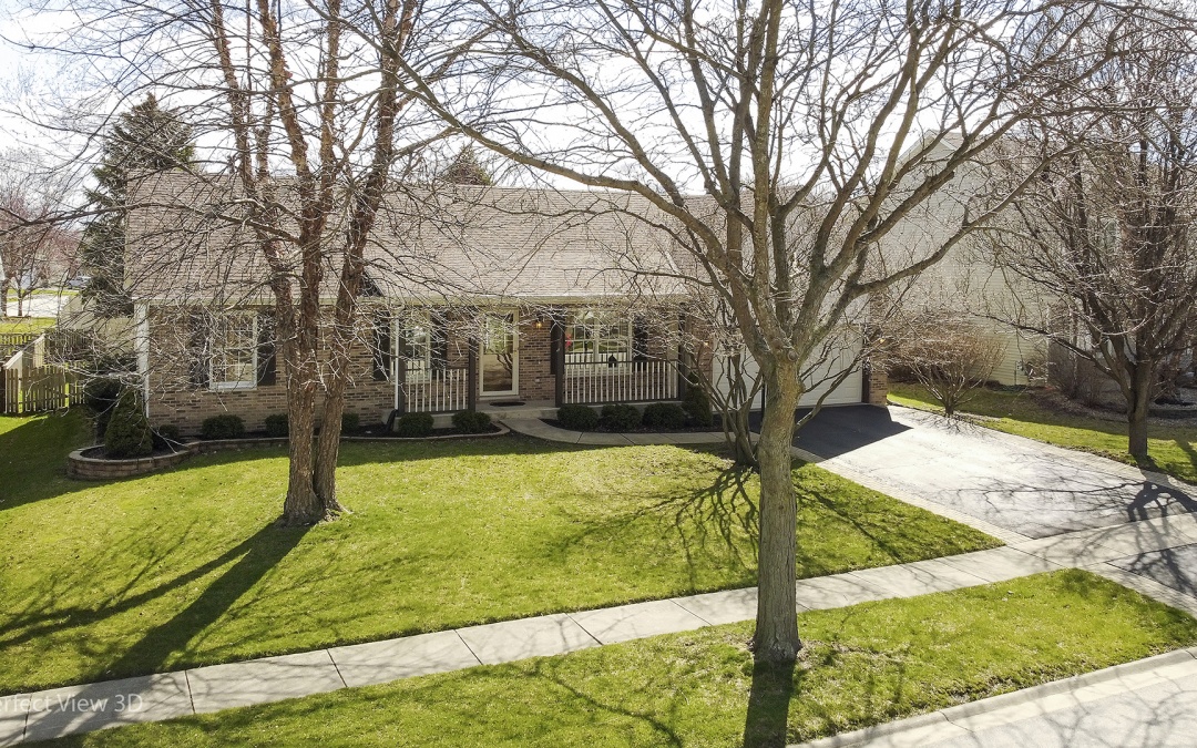 308 Thames Dr, Shorewood