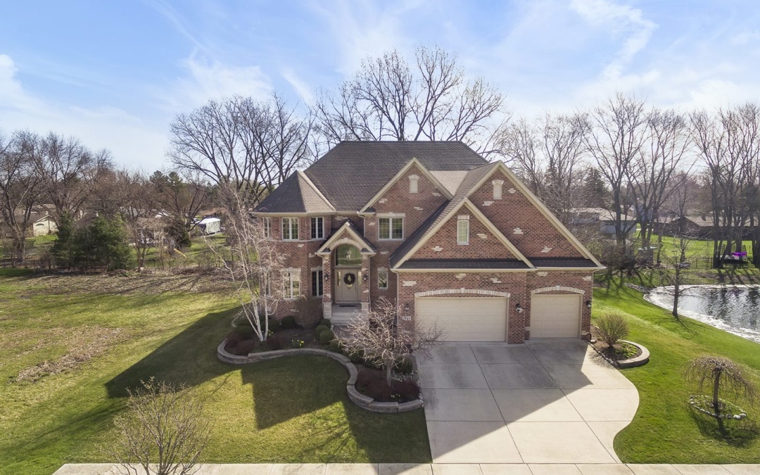 1943 Saddle Farm Ln, Naperville